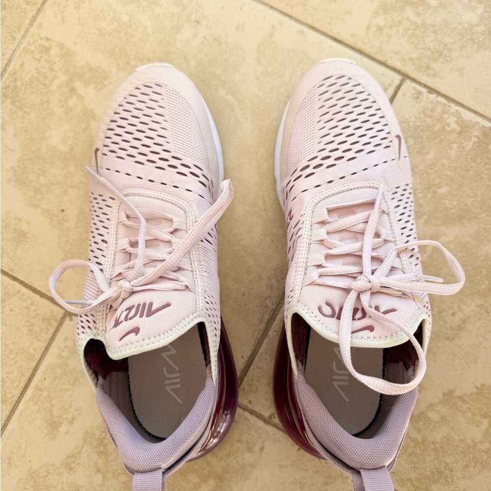 Nike Air Max 270